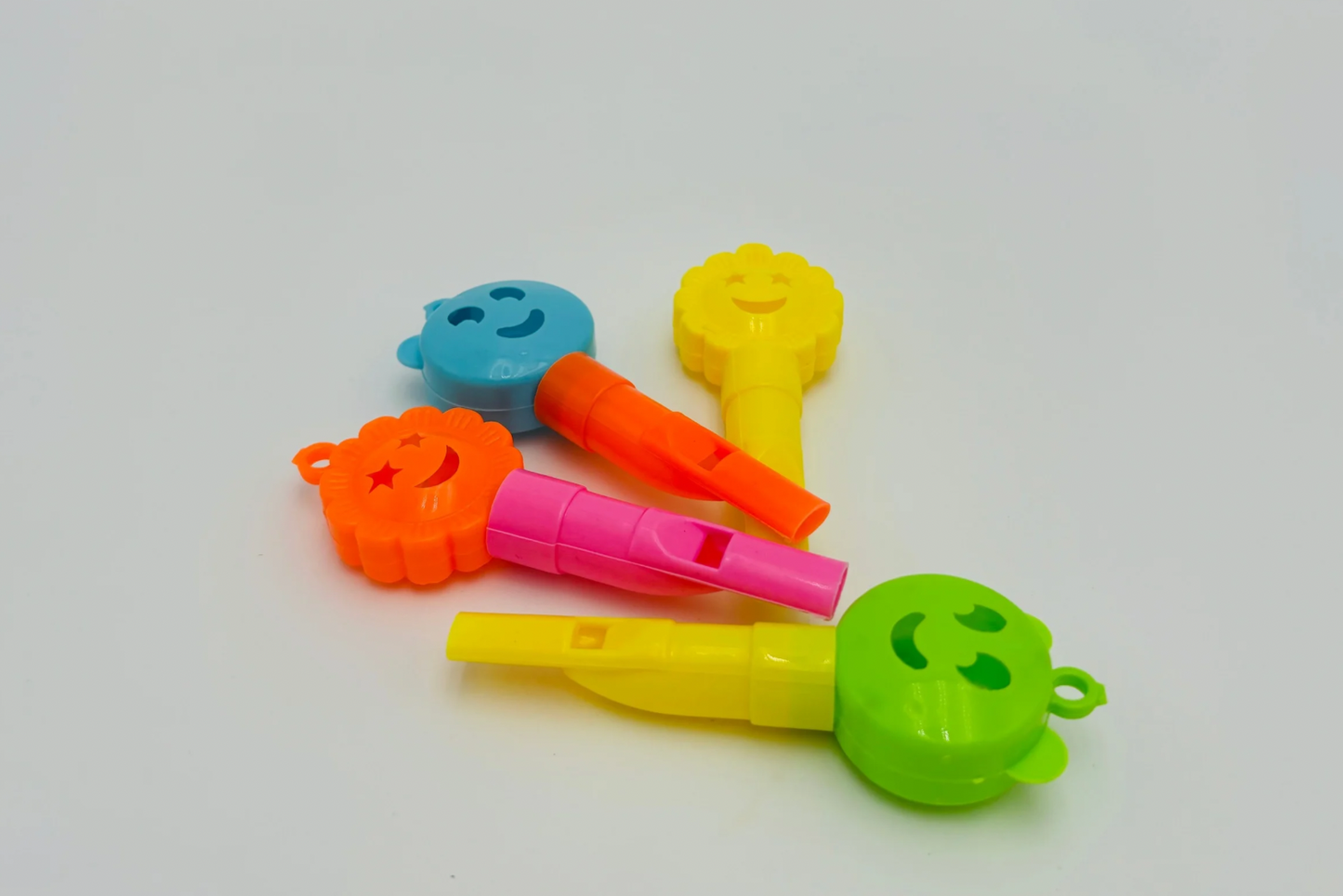 Sifflets smiley lot de 4