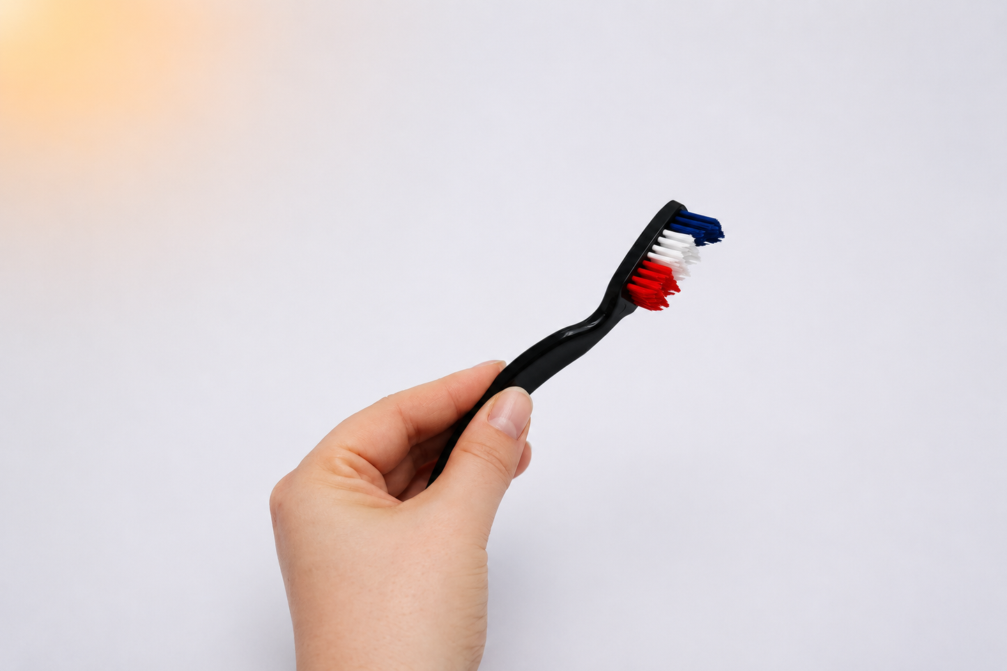 Brosse de nettoyage gouttières, appareils dentaires amovibles et prothèses