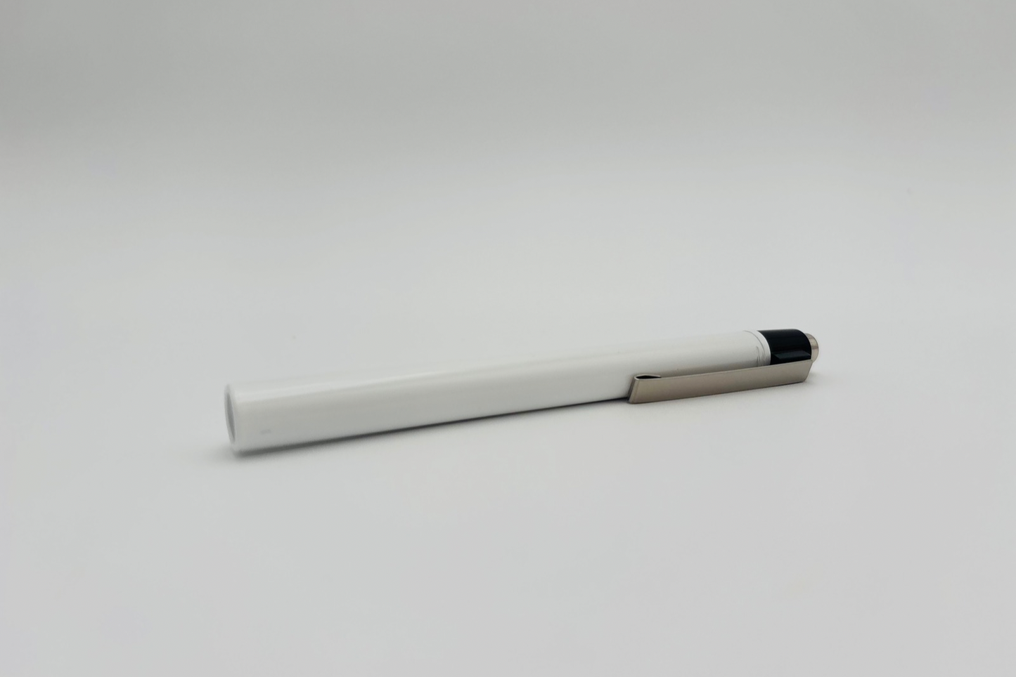 Stylo lampe avec piles GIMA