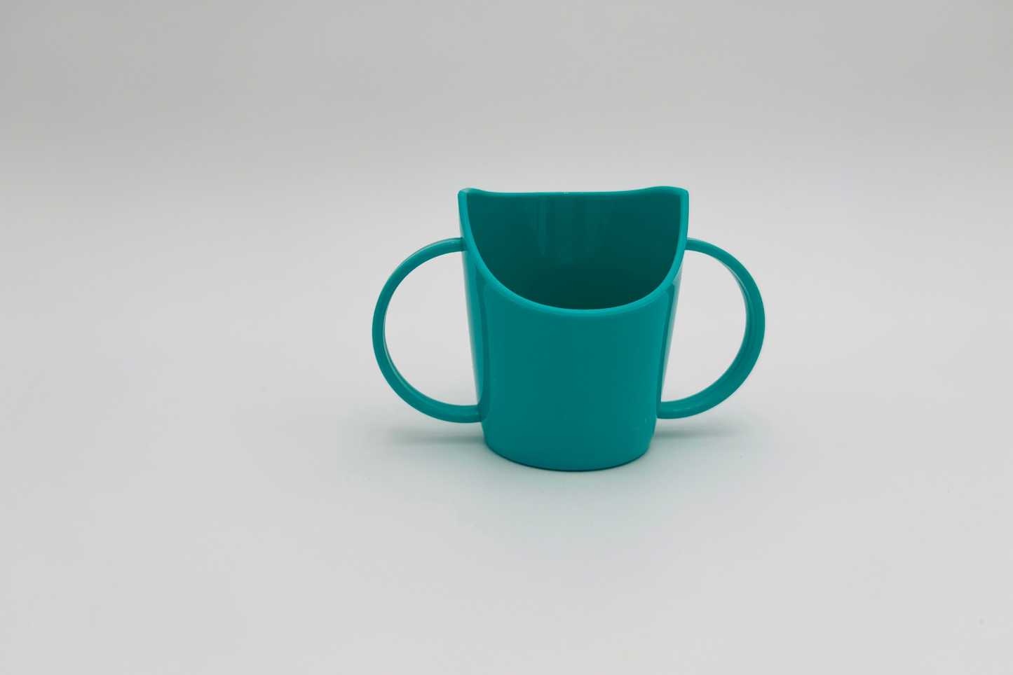 Verre à découpe nasale avec poignées