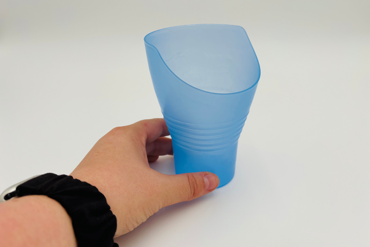 Verre à découpe nasale